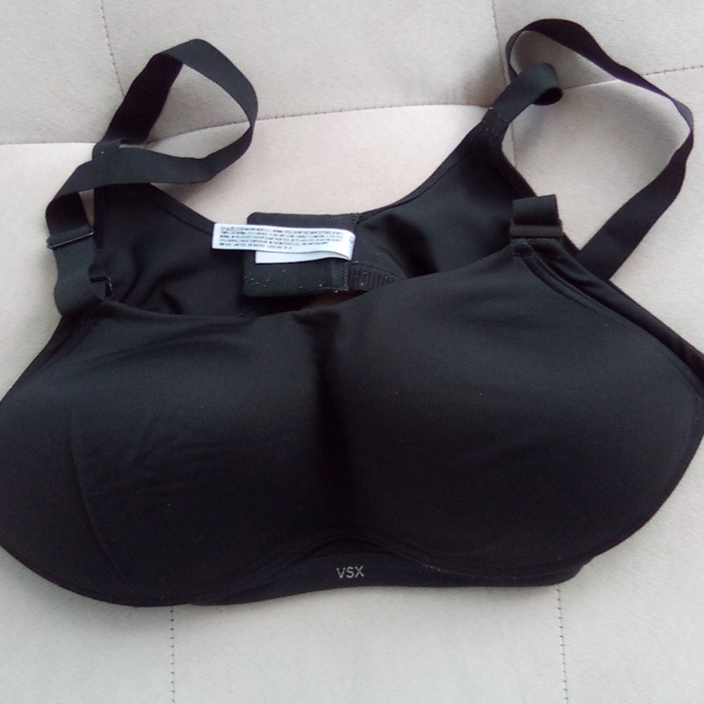 Victoria secret VSX sport bra size 38C